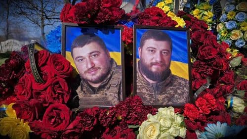 Двоє братів загинули разом, а третій воює: на Житомирщині мати поховала двох синів